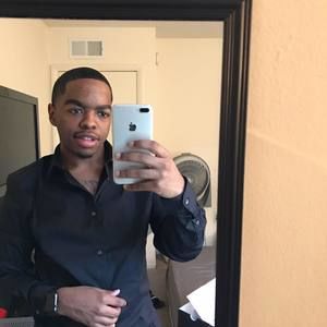 Meet your Posher, Aaron